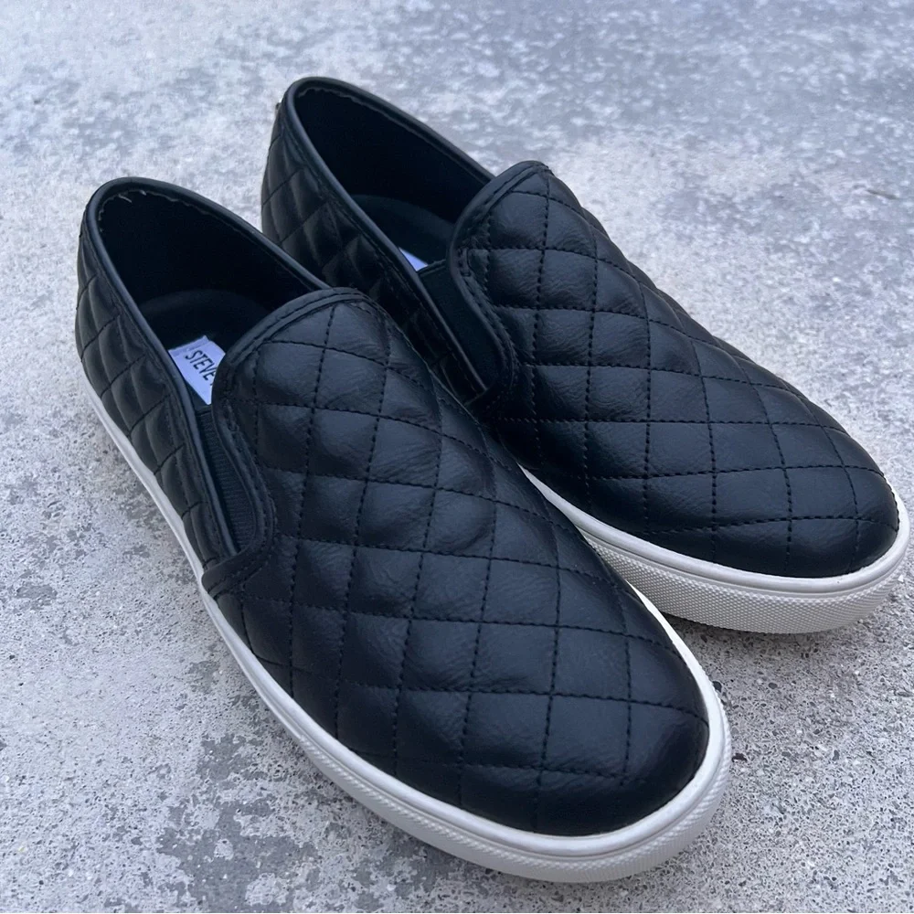 Steve Madden women Ecentric-Q slip‎ on shoes